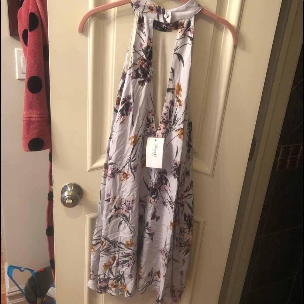 Dress - Picture 2 of 2
